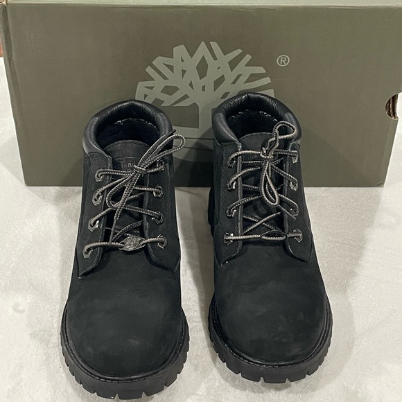 Timberland Nellie Black Waterproof Chukka Boots Sz 5.5 like new with box - Picture 7 of 10